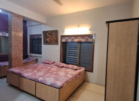 Best Single Room PG in Navrangpura Ahmedabad for Boys