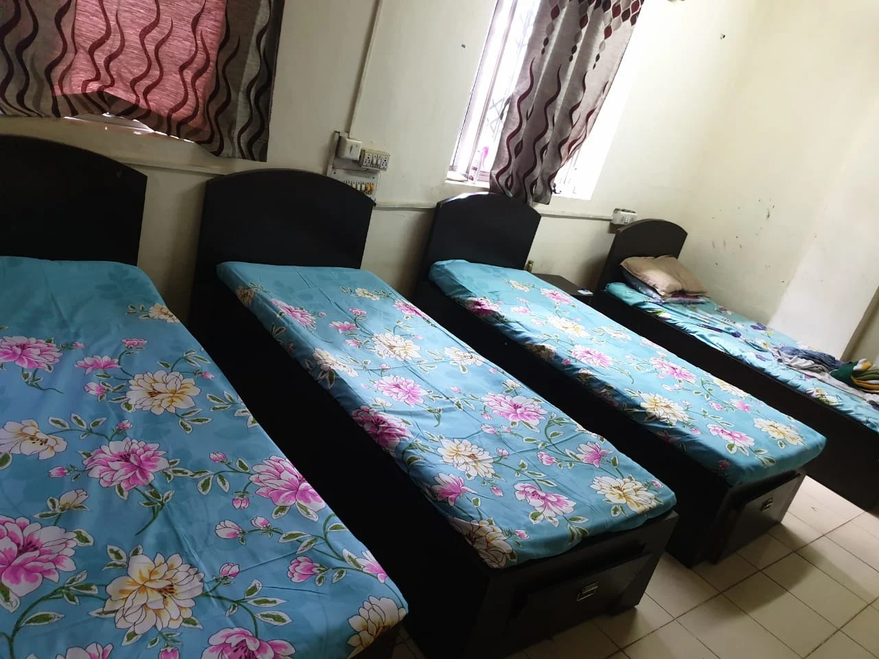 PG in Ellisbridge Area Ahmedabad