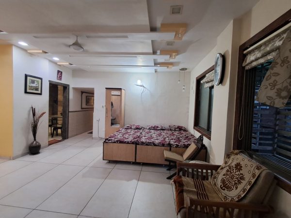 Elite paying guest rooms