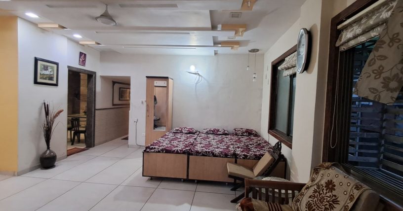 Elite paying guest rooms